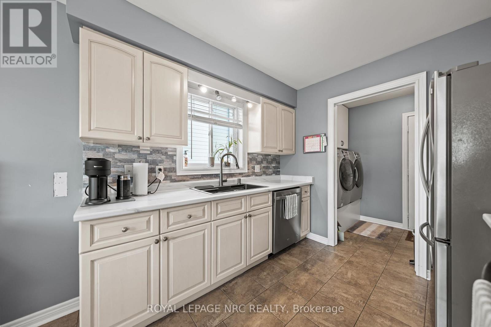 1052 Vansickle Road N, St. Catharines, Ontario  L2S 2X3 - Photo 18 - X13533166