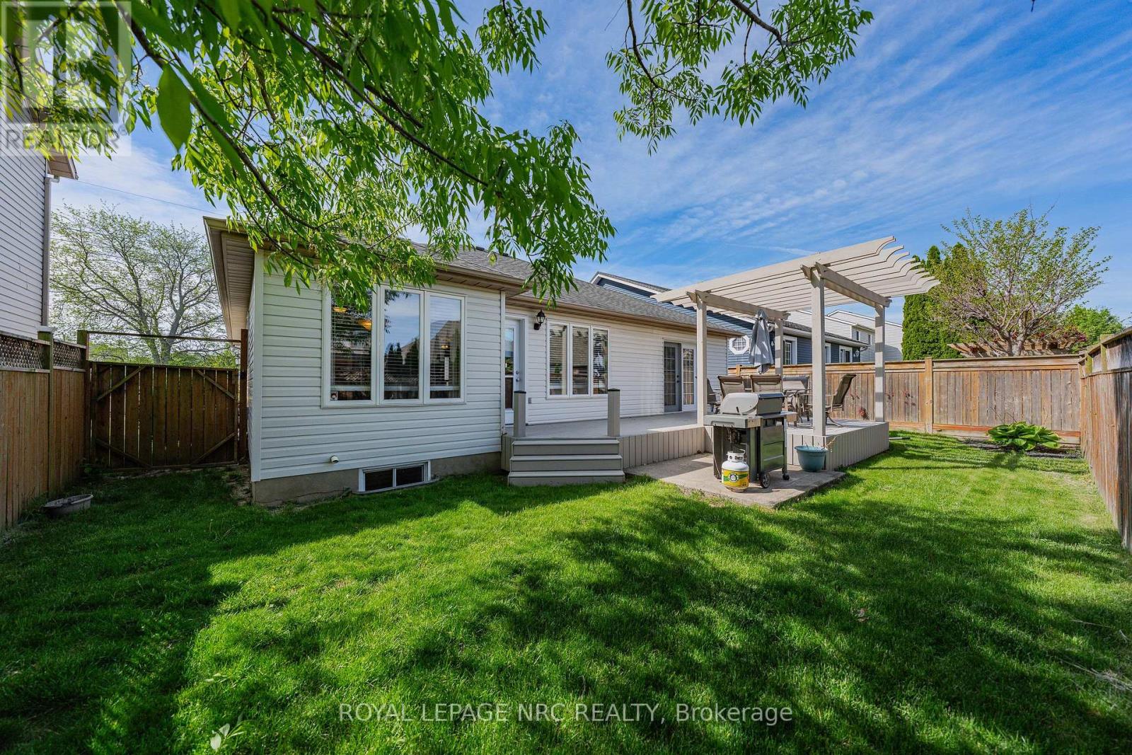 1052 Vansickle Road N, St. Catharines, Ontario  L2S 2X3 - Photo 38 - X13533166