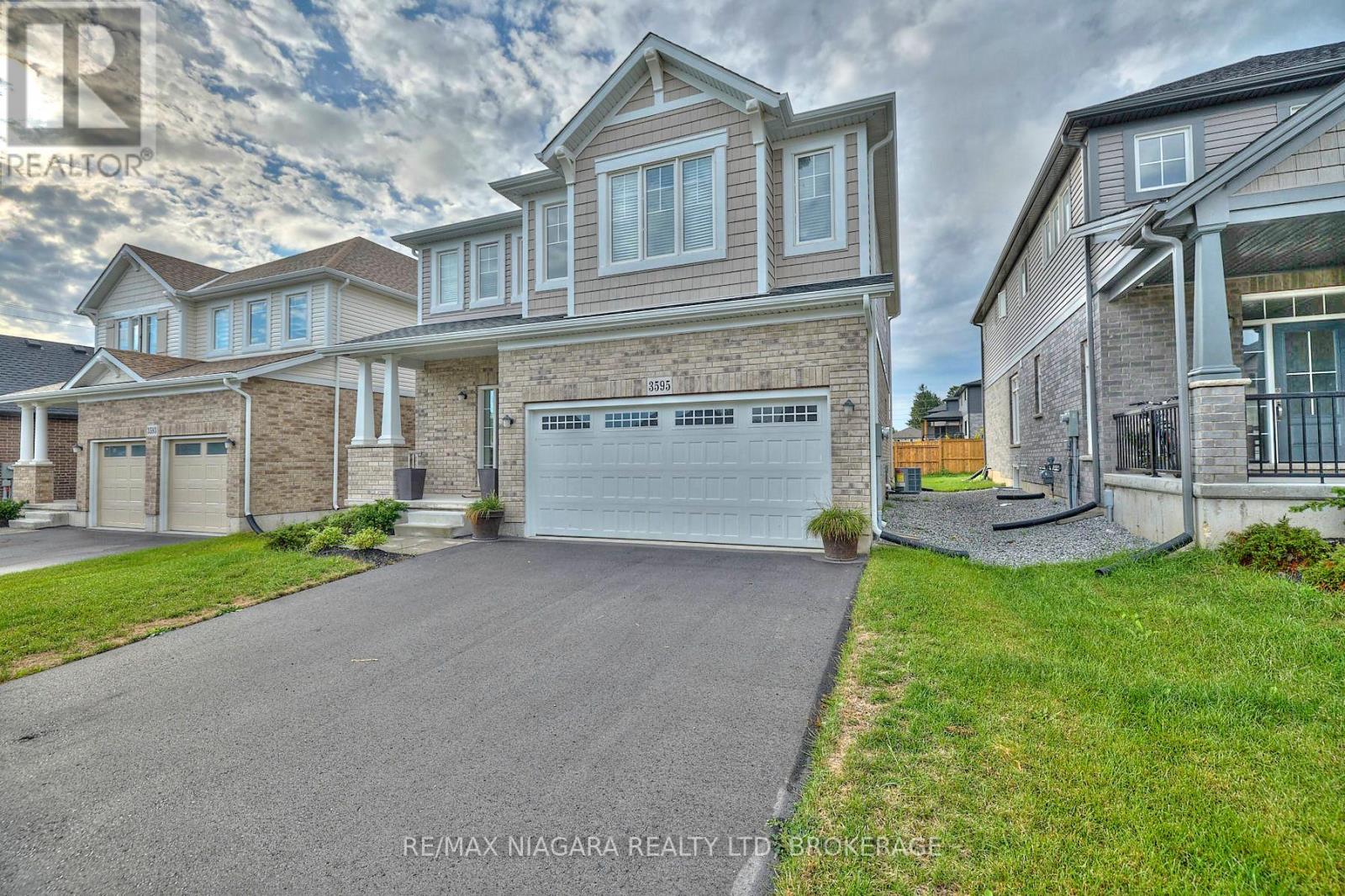 3595 Carolina Court, Fort Erie, Ontario  L0S 1N0 - Photo 2 - X13535532