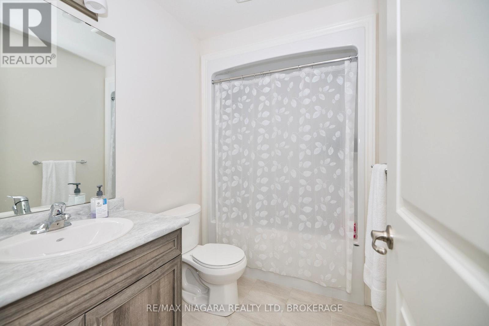 3595 Carolina Court, Fort Erie, Ontario  L0S 1N0 - Photo 22 - X13535532