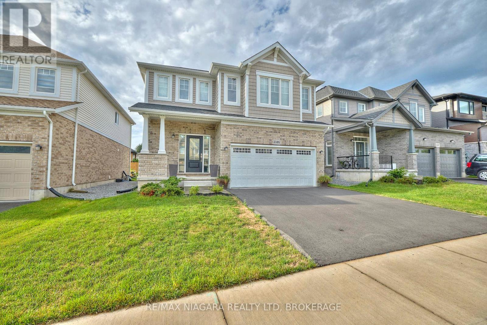 3595 Carolina Court, Fort Erie, Ontario  L0S 1N0 - Photo 3 - X13535532