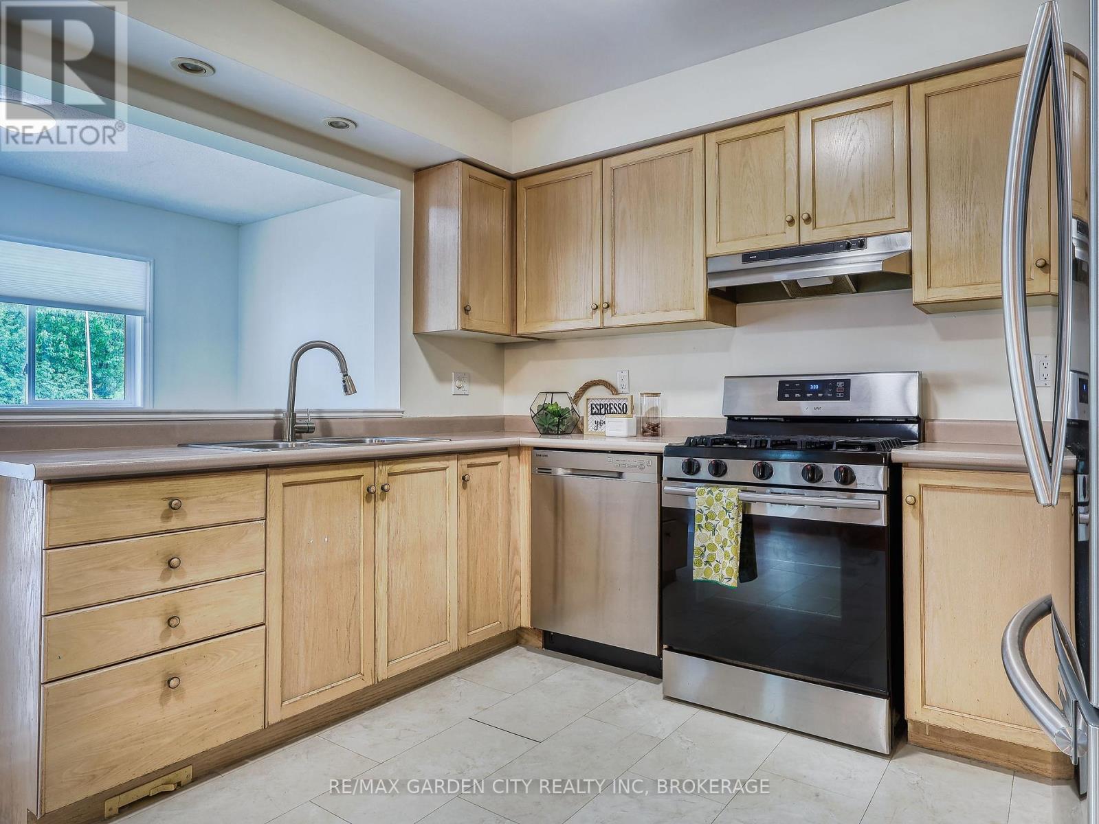 75 Jackson Court E, Welland, Ontario  L3C 7G4 - Photo 11 - X13537214