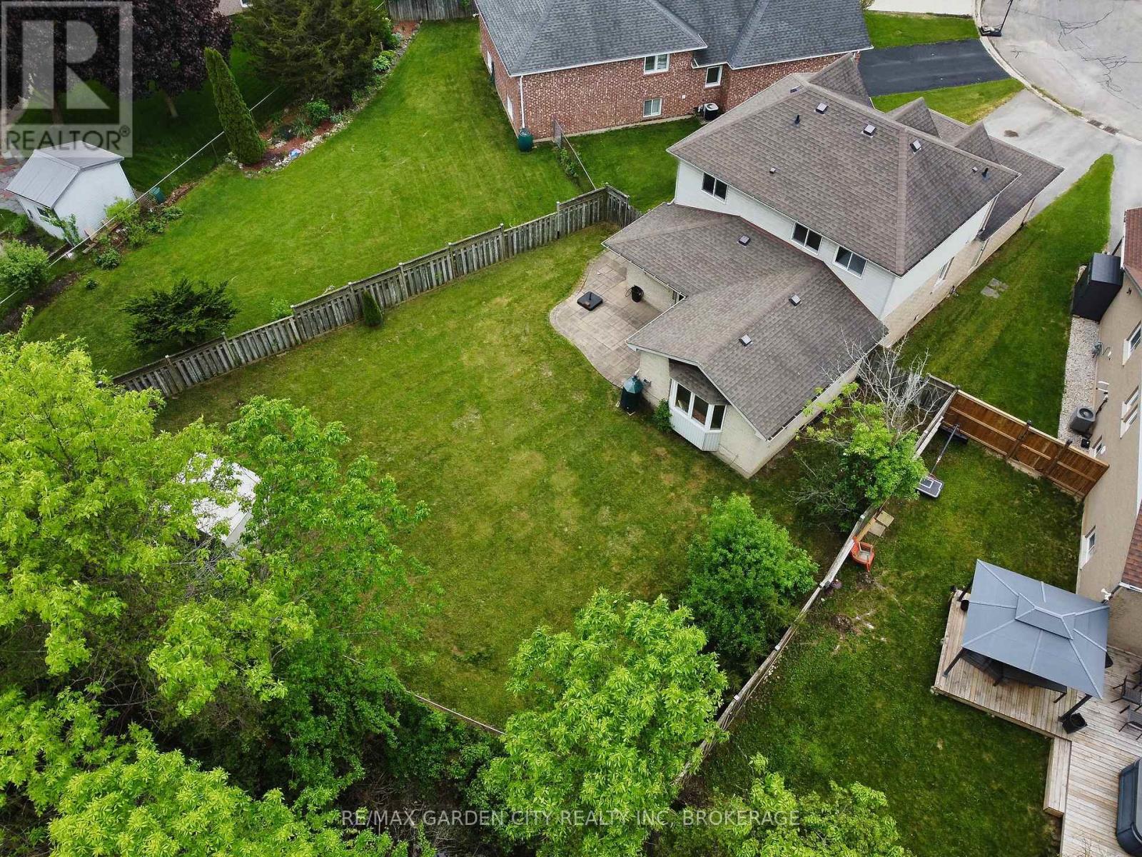 75 Jackson Court E, Welland, Ontario  L3C 7G4 - Photo 4 - X13537214