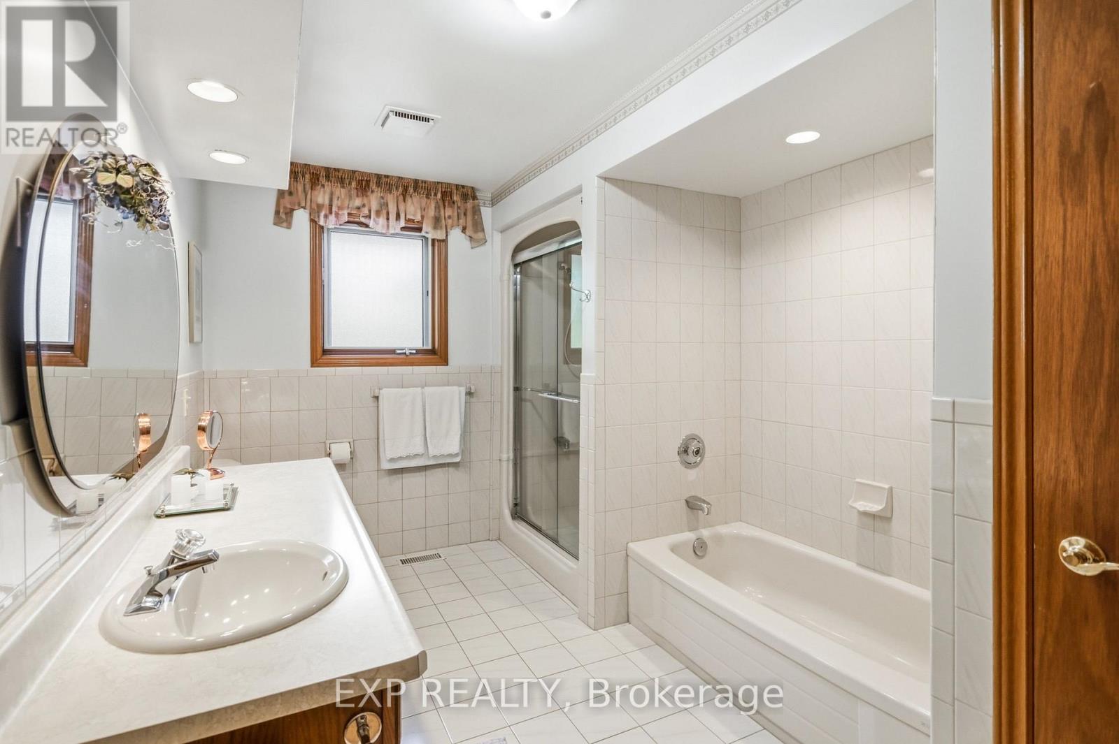 12 Fern Gate, Pelham, Ontario  L0S 1E4 - Photo 16 - X13538964