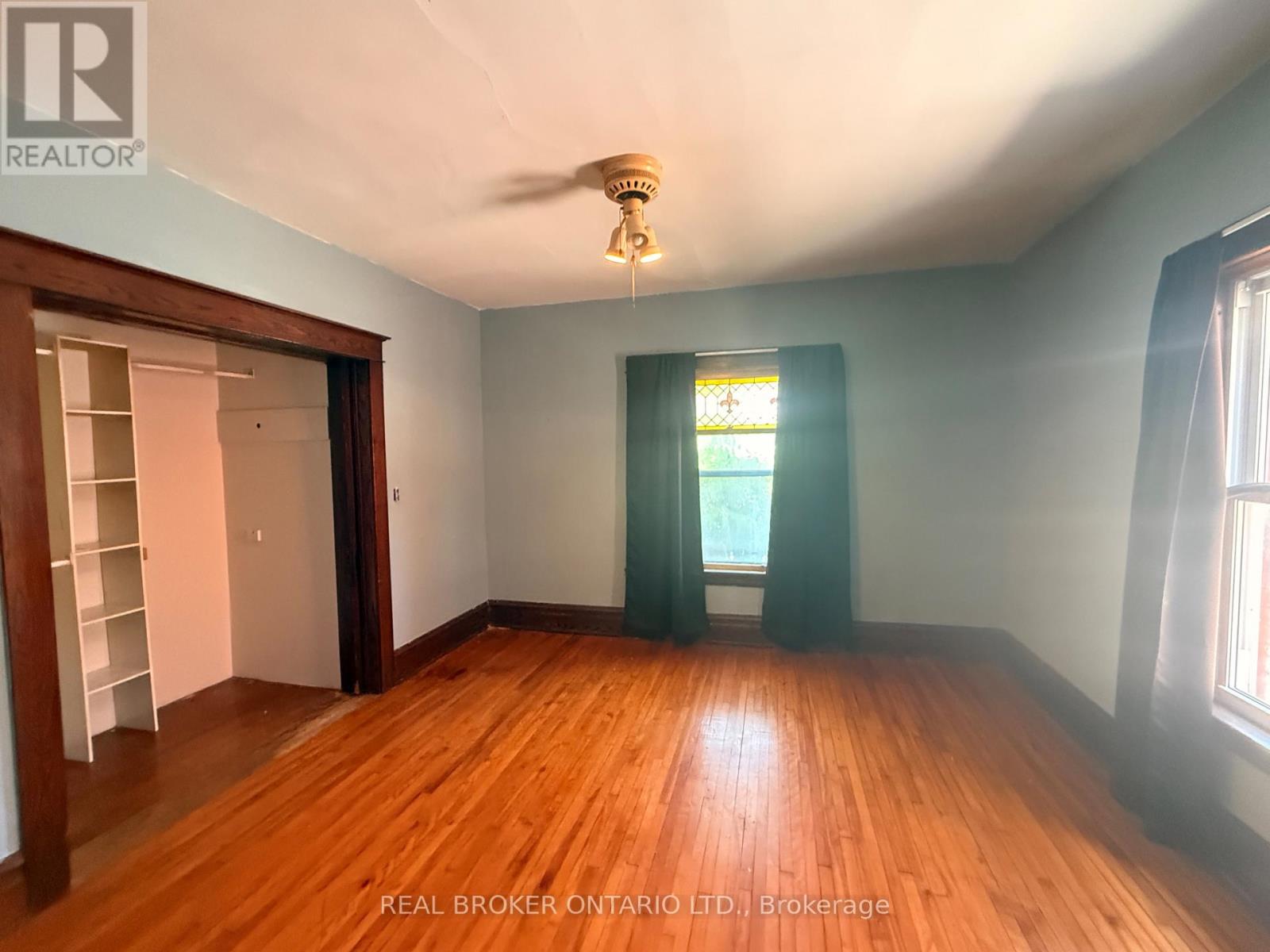 28 Grove Street, Welland, Ontario  L3B 4B4 - Photo 8 - X13541174