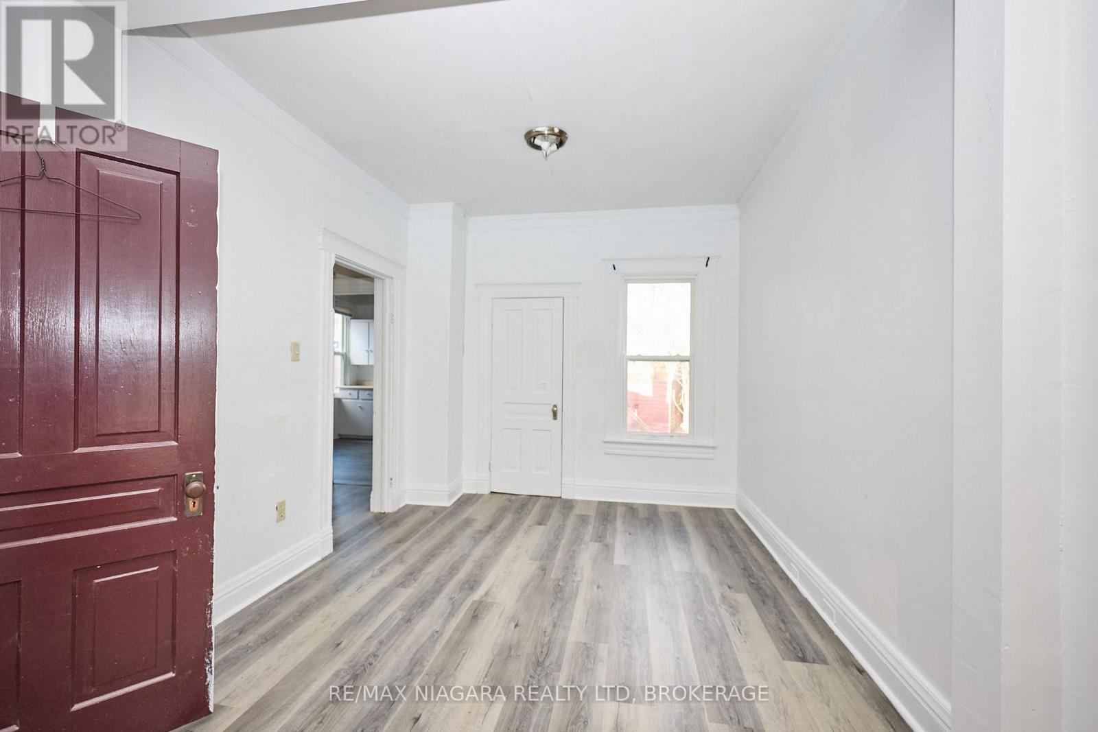 105a Welland Avenue, St. Catharines, Ontario  L2R 2H4 - Photo 10 - X13541878