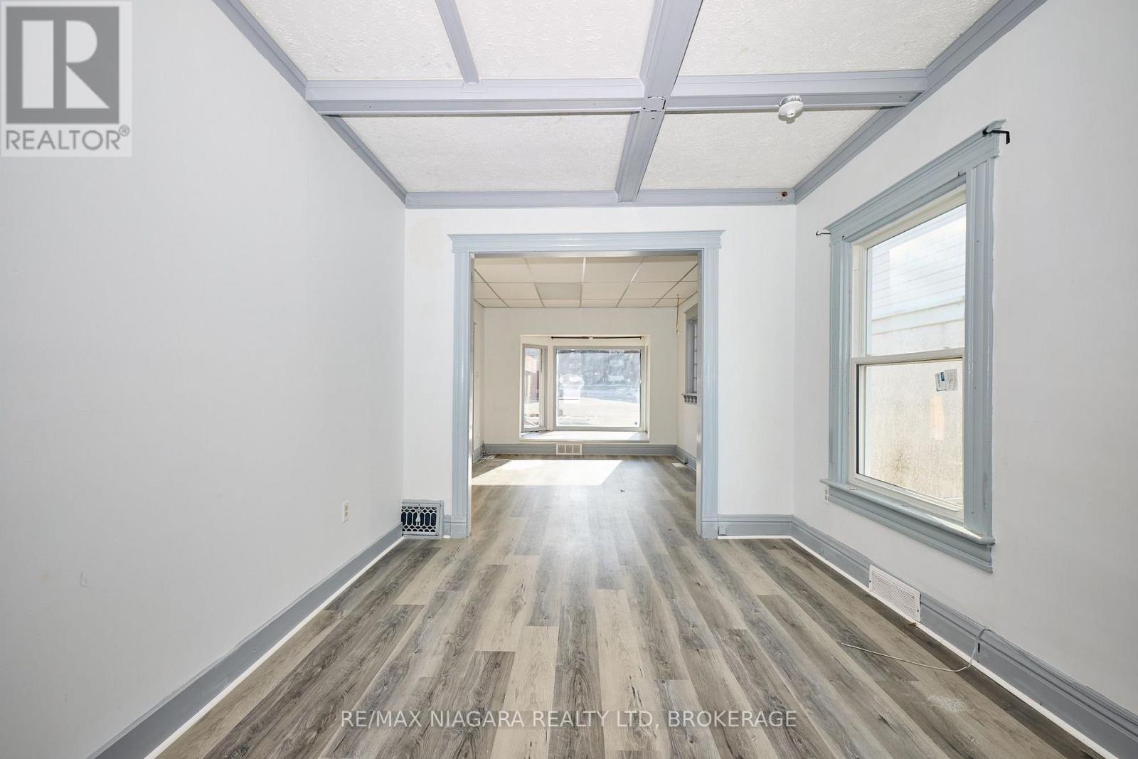 105a Welland Avenue, St. Catharines, Ontario  L2R 2H4 - Photo 13 - X13541878