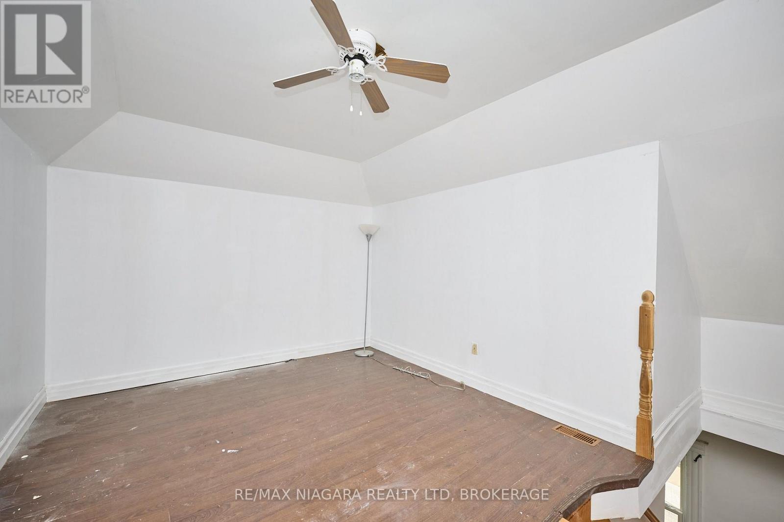 105a Welland Avenue, St. Catharines, Ontario  L2R 2H4 - Photo 16 - X13541878