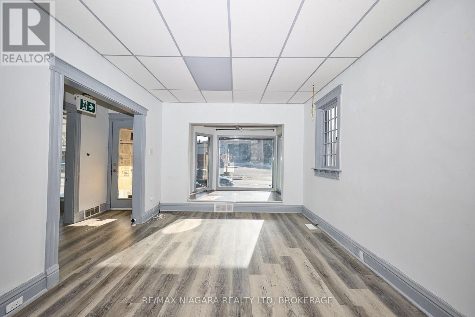105a Welland Avenue, St. Catharines, Ontario  L2R 2H4 - Photo 8 - X13541878