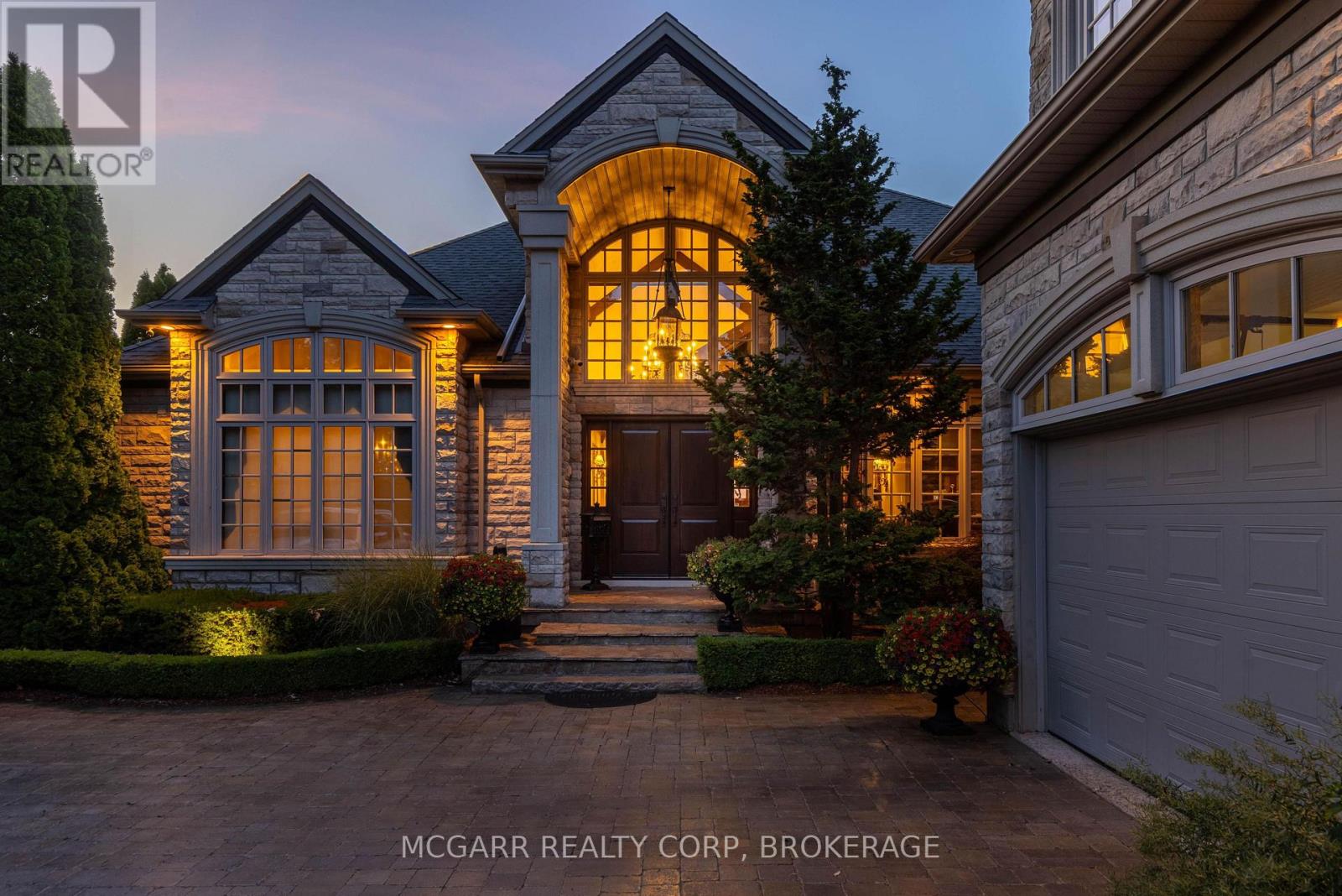89 October Drive, St. Catharines, Ontario  L2N 6J4 - Photo 1 - X13542286