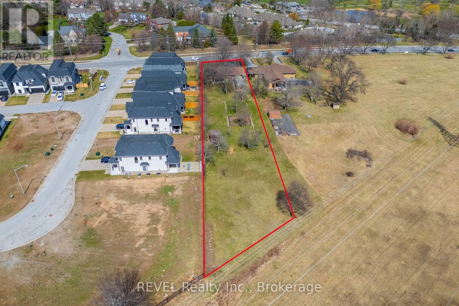 6398 Mountain Road, Niagara Falls, Ontario  L2E 6S4 - Photo 1 - X13542818