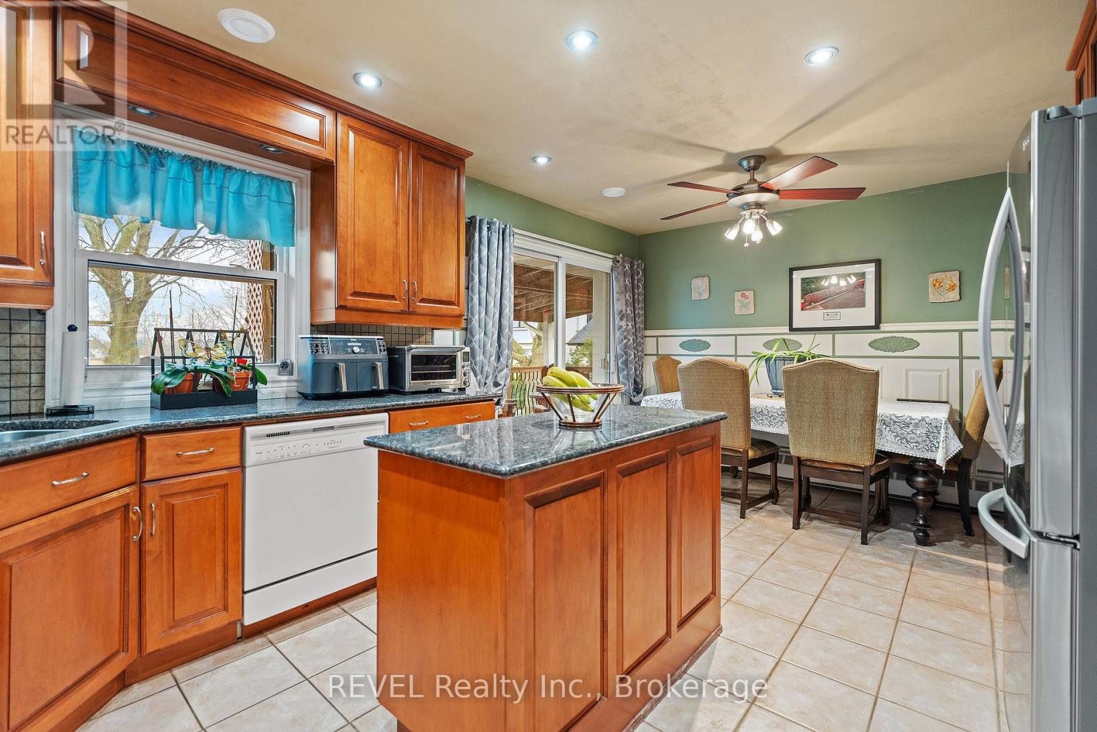 6398 Mountain Road, Niagara Falls, Ontario  L2E 6S4 - Photo 10 - X13542818