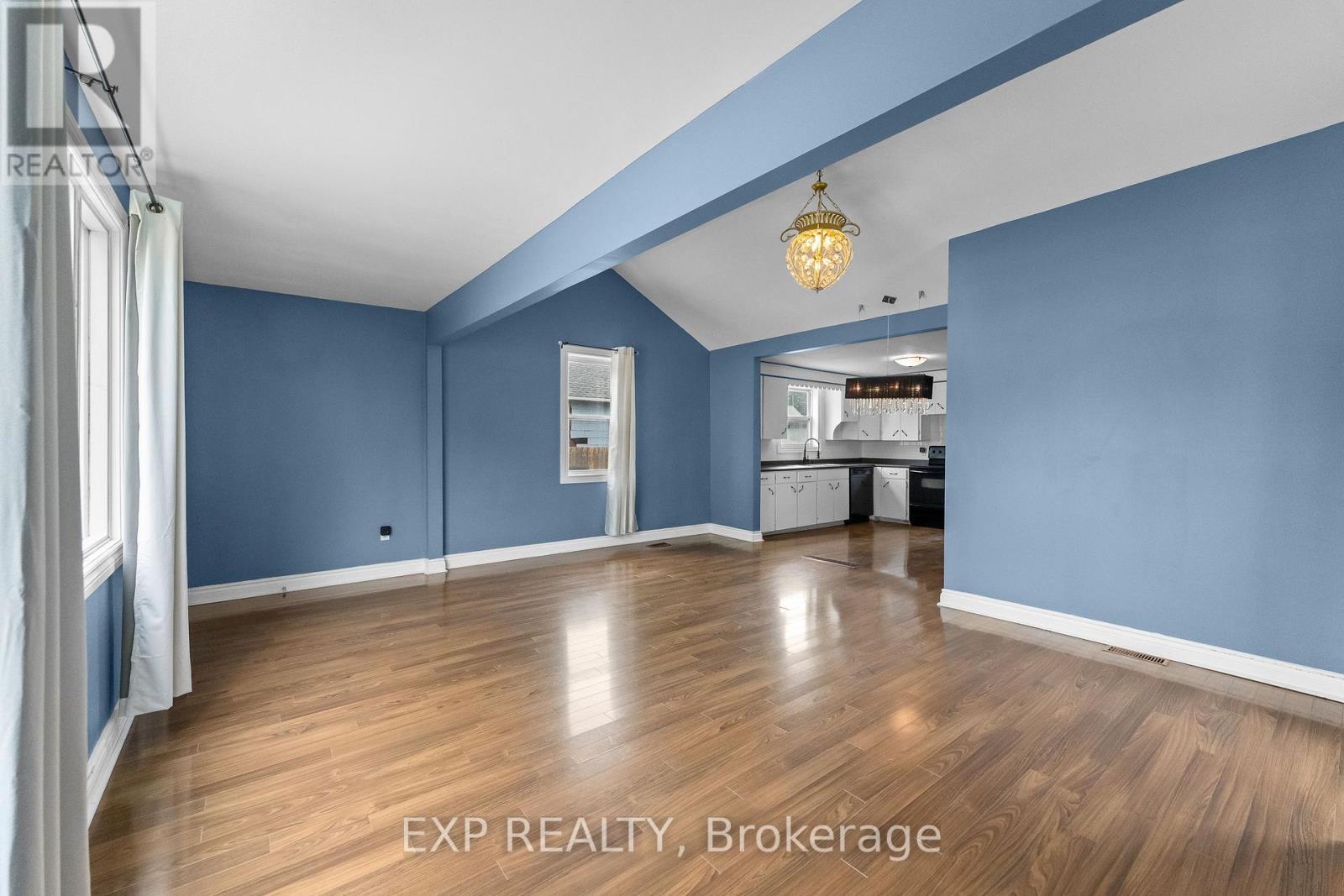 6344 Ash Street, Niagara Falls, Ontario  L2G 2H5 - Photo 7 - X13545636