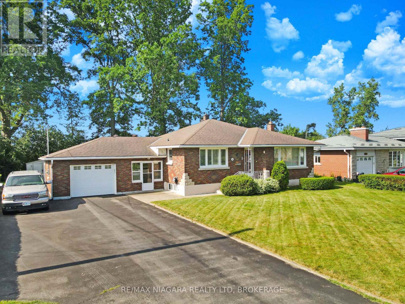 232 Walden Boulevard, Fort Erie, Ontario  L2A 1R8 - Photo 1 - X13548162
