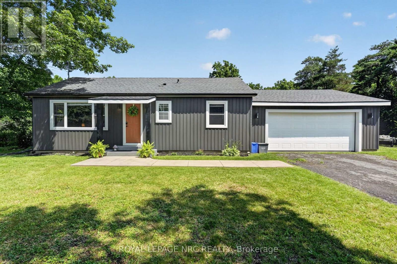 2944 Portage Trail, Fort Erie, Ontario  L0S 1N0 - Photo 1 - X13548932