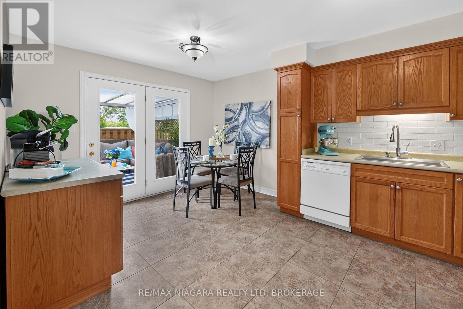 7710 Vincent Street W, Niagara Falls, Ontario  L2H 3B8 - Photo 14 - X13550246