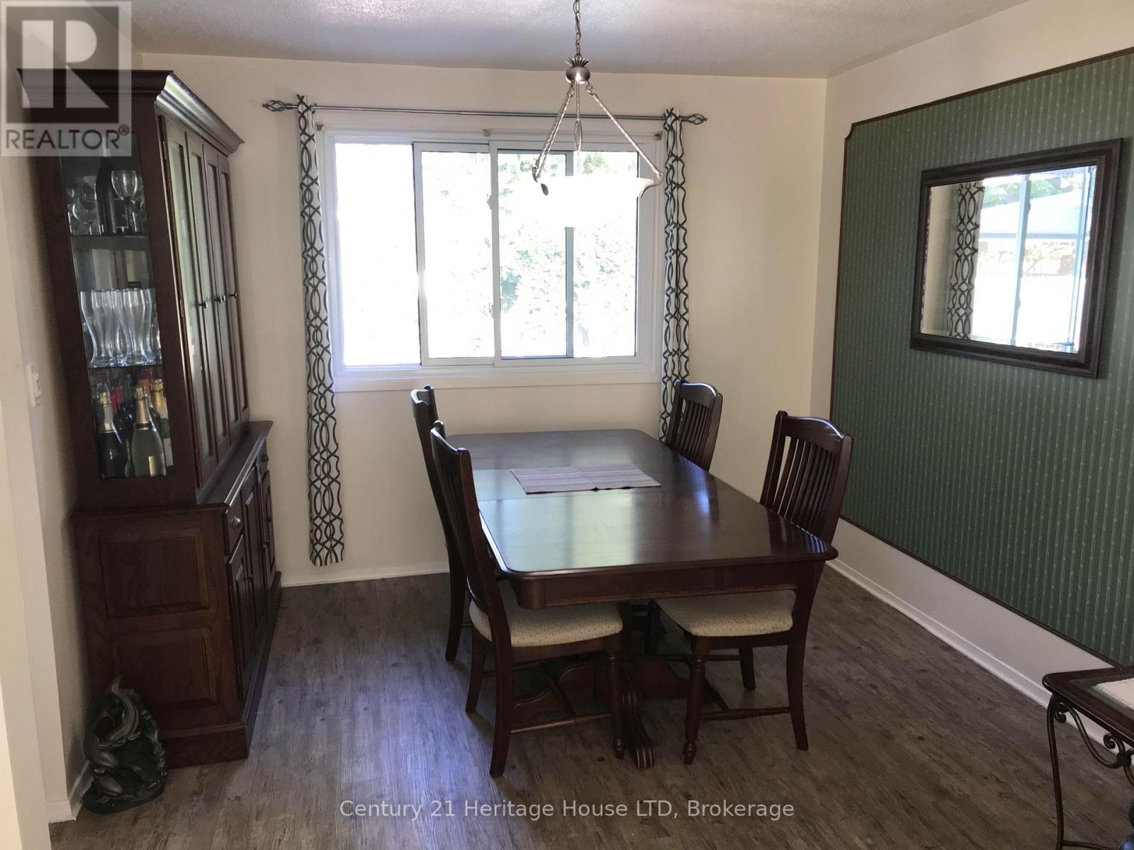 938 Ferndale Avenue, Fort Erie, Ontario  L2A 5S8 - Photo 4 - X13551484