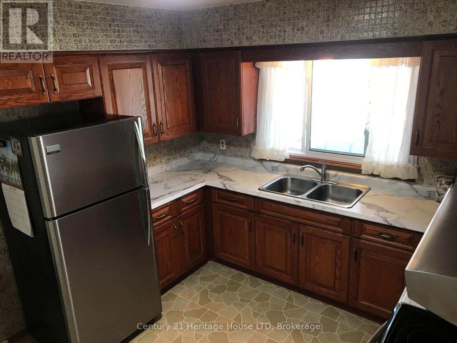 938 Ferndale Avenue, Fort Erie, Ontario  L2A 5S8 - Photo 7 - X13551484