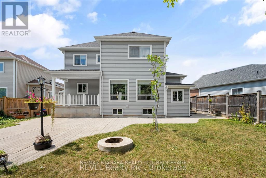 1018 Kerby Street, Fort Erie, Ontario  L2A 0B9 - Photo 3 - X13552142