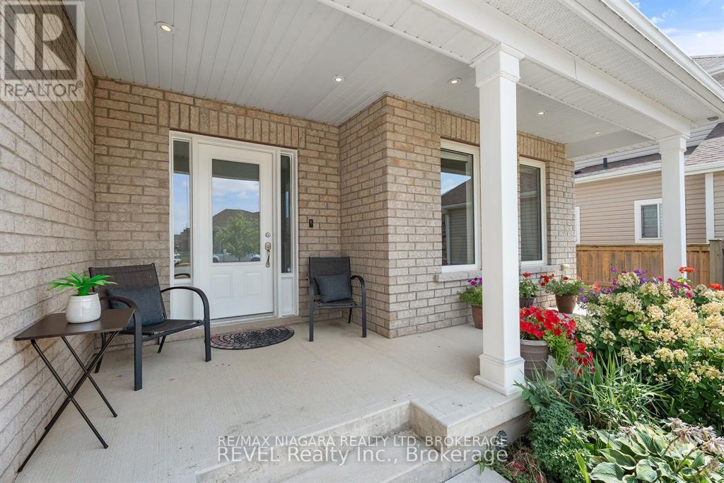 1018 Kerby Street, Fort Erie, Ontario  L2A 0B9 - Photo 4 - X13552142