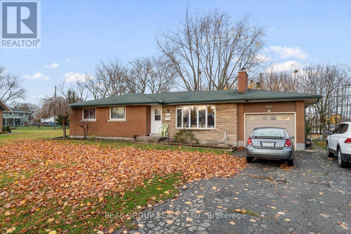 18 Karen Crescent, Welland, Ontario  L3C 2Y6 - Photo 1 - X13553194