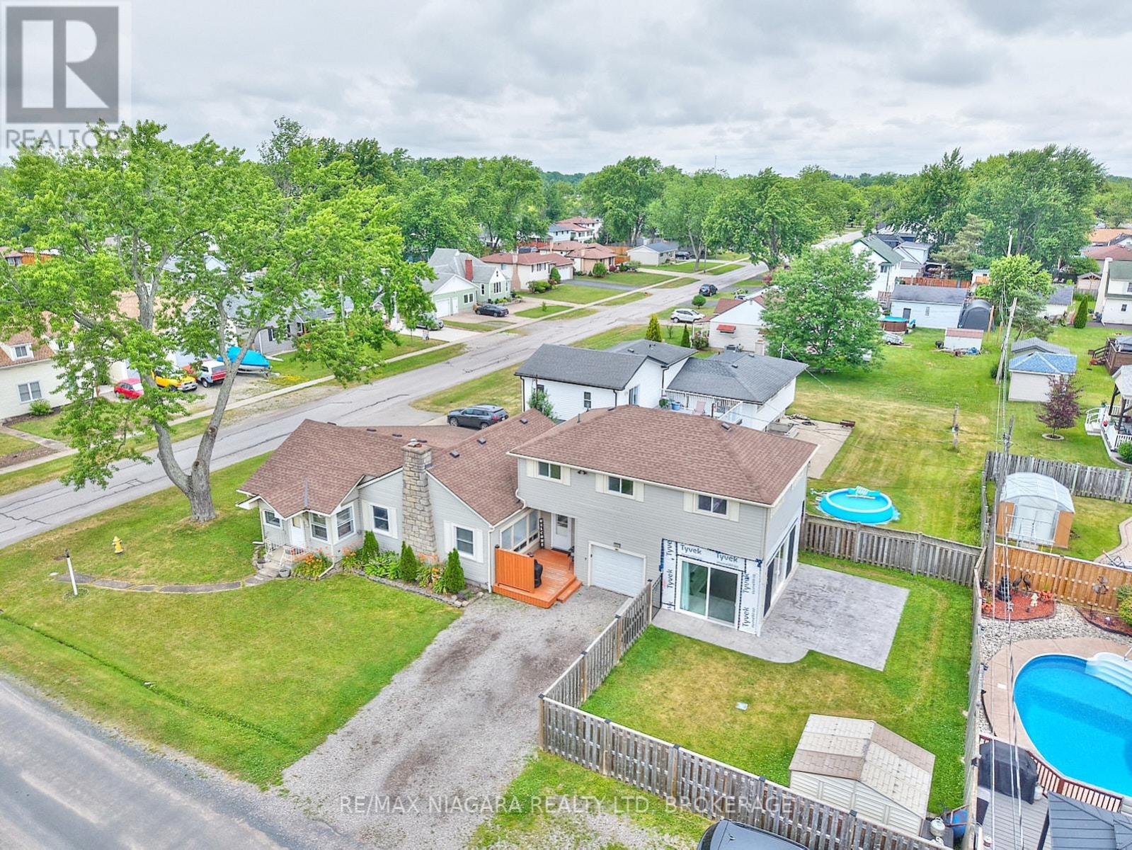 1444 Lakehurst Avenue, Fort Erie, Ontario  L2A 3A3 - Photo 1 - X13553314