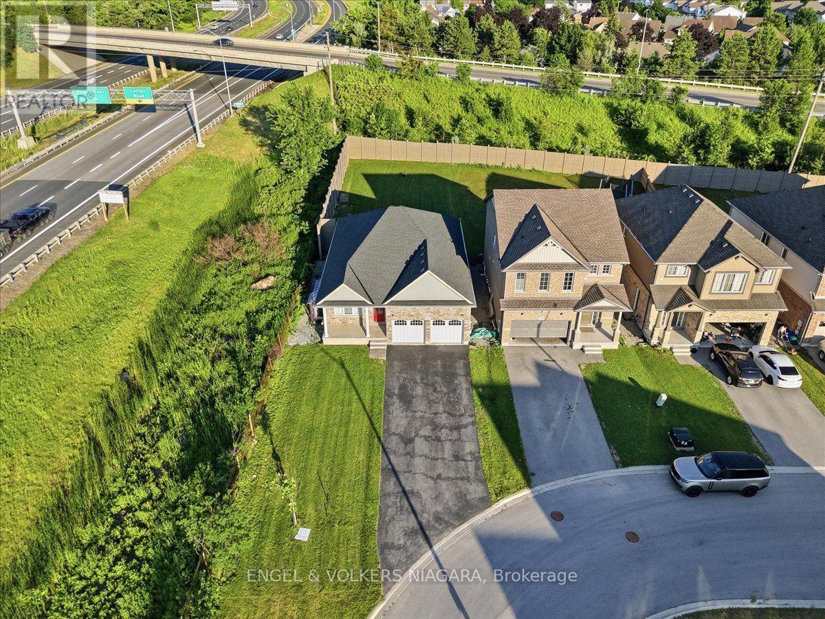 117 Juneberry Road, Thorold, Ontario  L2V 0H8 - Photo 3 - X13554410