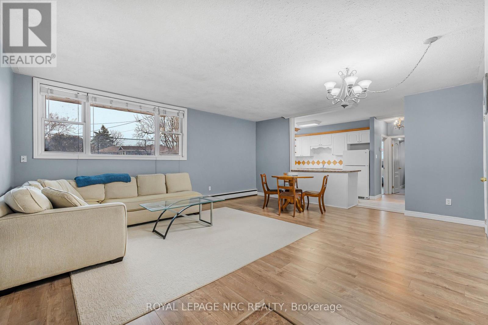7 - 454 Carlton Street, St. Catharines, Ontario  L2M 4X1 - Photo 2 - X13555188