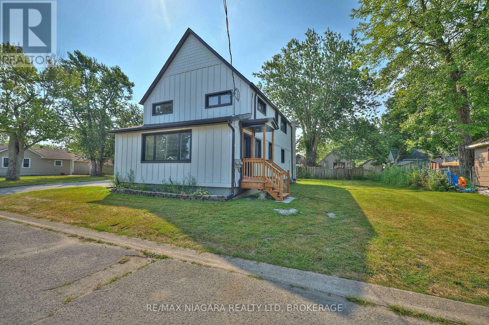 Lower - 19 Maccabee Avenue, Fort Erie, Ontario  L2A 1C7 - Photo 1 - X13556538