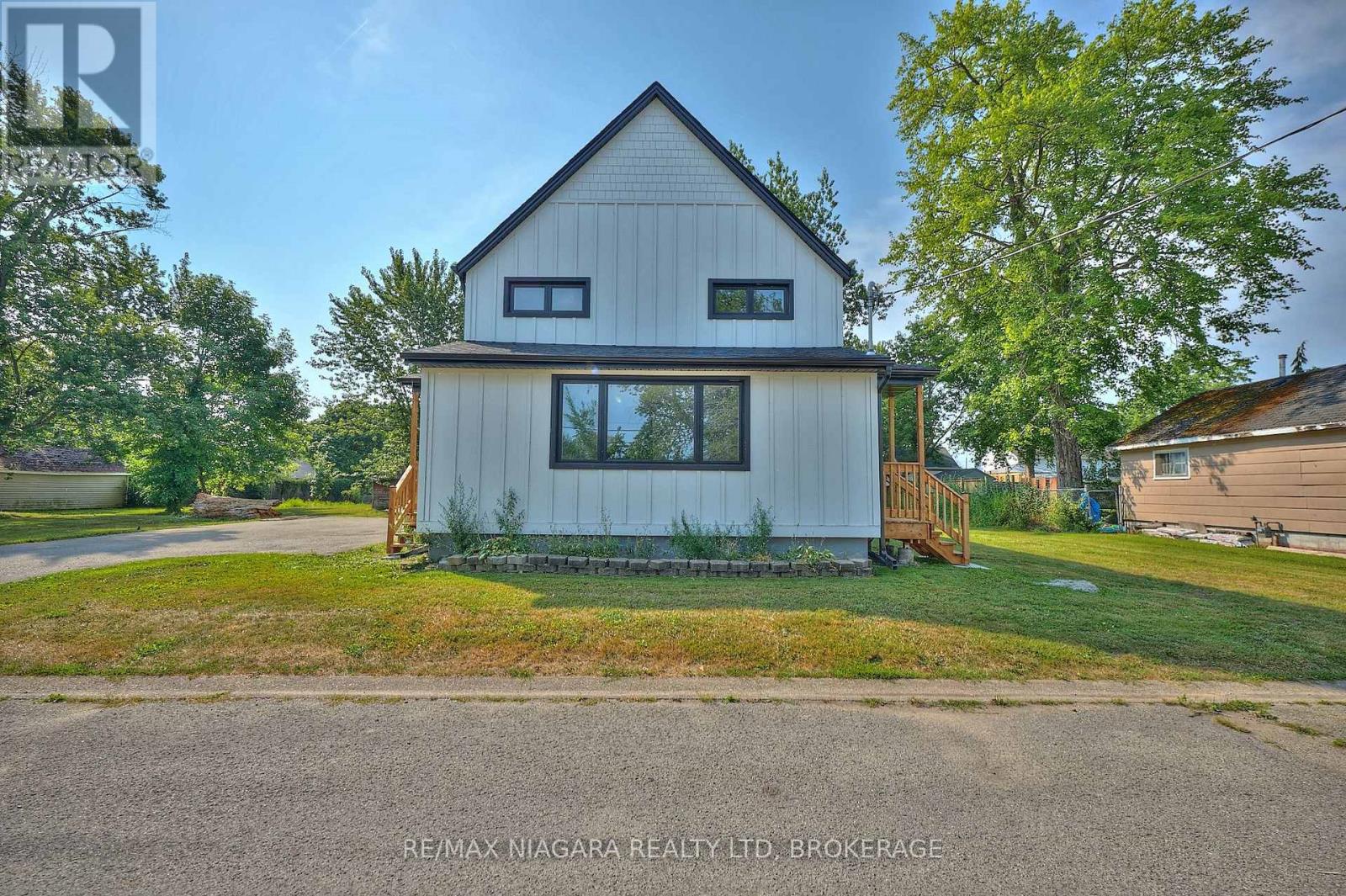 Lower - 19 Maccabee Avenue, Fort Erie, Ontario  L2A 1C7 - Photo 3 - X13556538