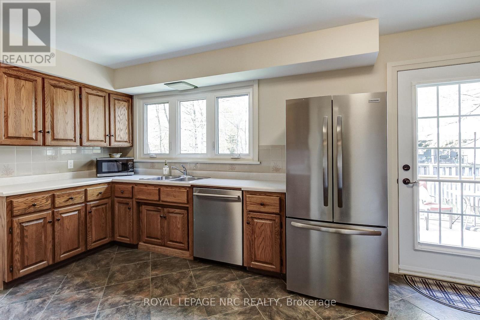 24 Tennessee Avenue, Port Colborne, Ontario  L3K 2R9 - Photo 19 - X13557650