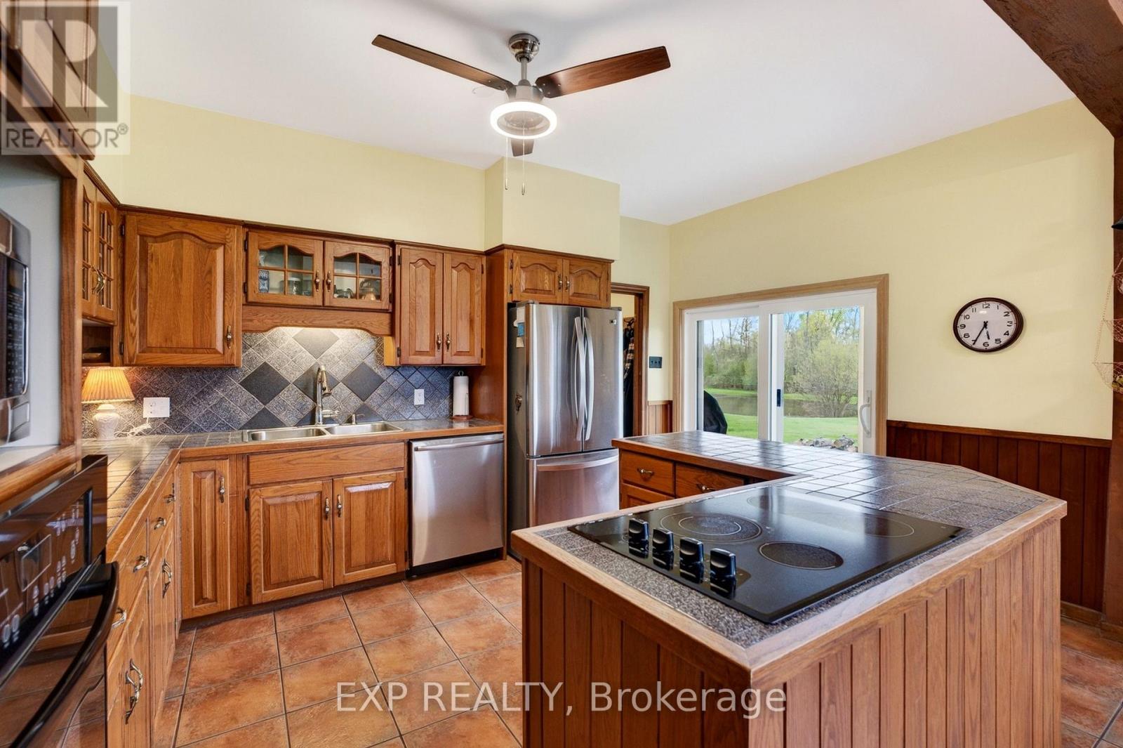 2266 Pettit Road, Fort Erie, Ontario  L2A 5M4 - Photo 23 - X13559366