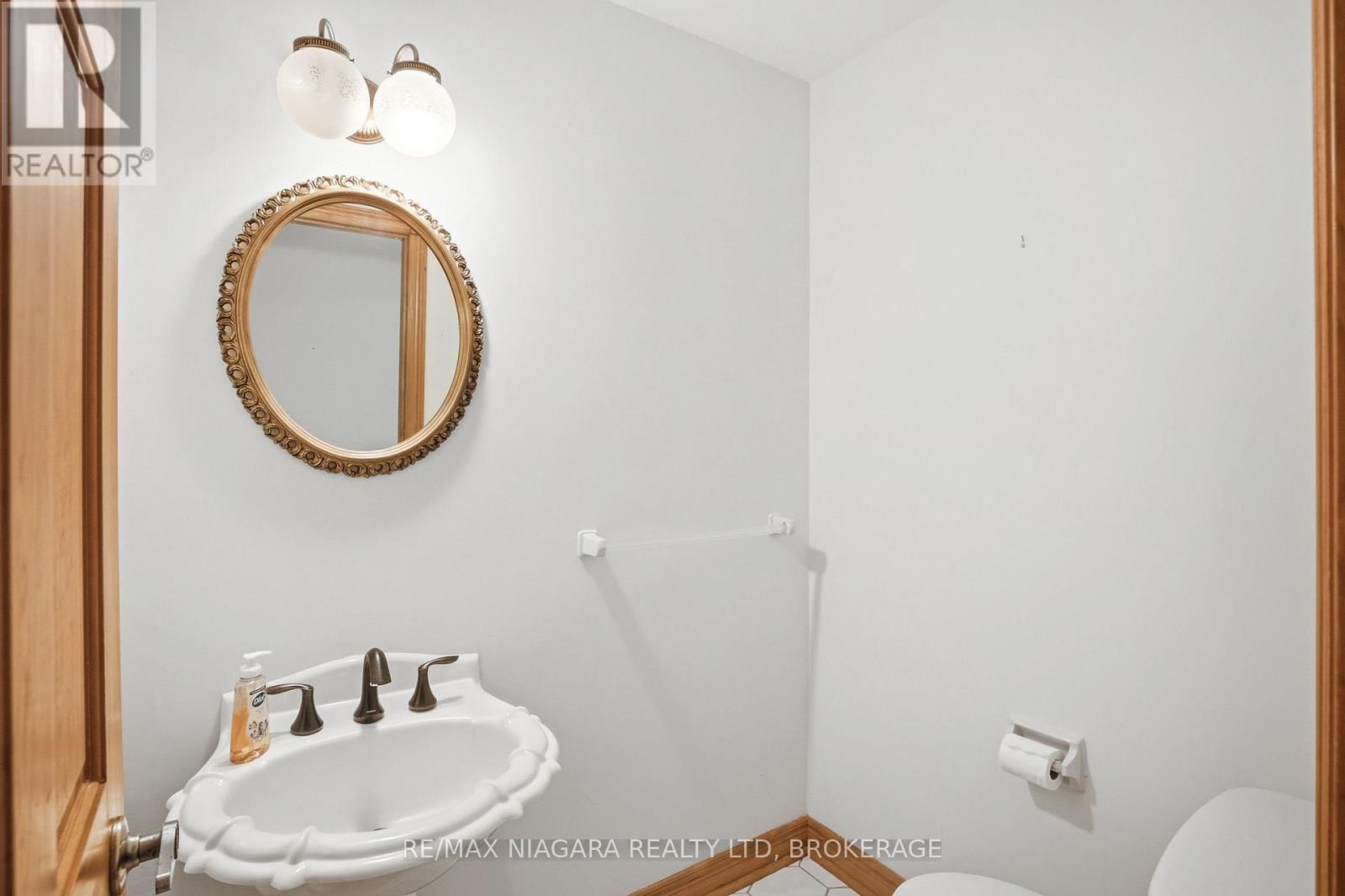 599 Lakeshore Road E, Port Colborne, Ontario  L3K 5V3 - Photo 21 - X13560590