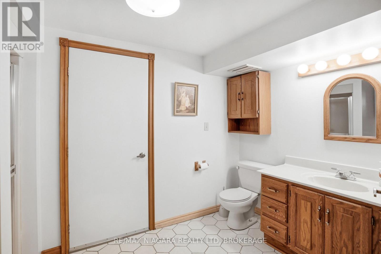 599 Lakeshore Road E, Port Colborne, Ontario  L3K 5V3 - Photo 23 - X13560590