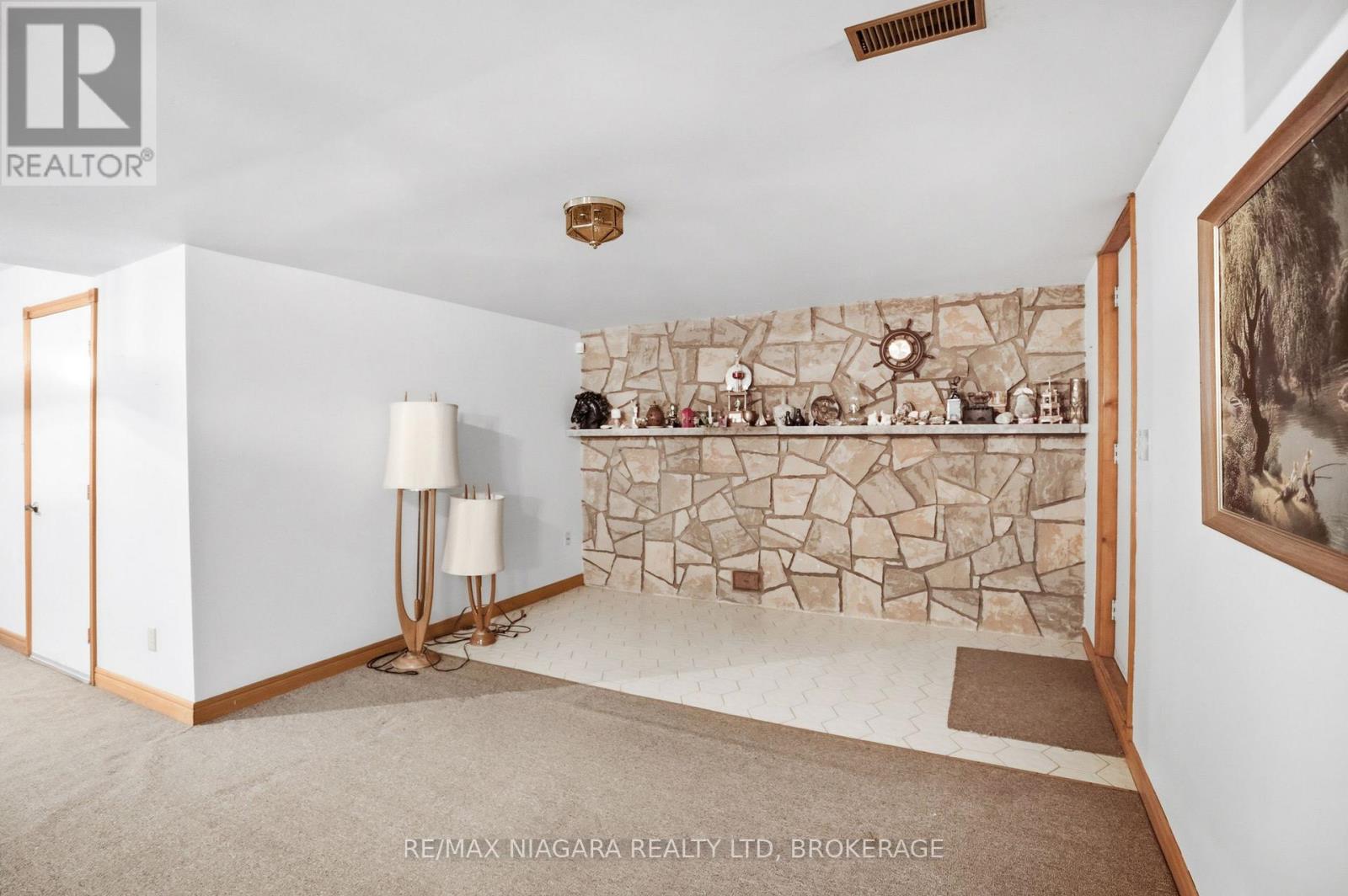 599 Lakeshore Road E, Port Colborne, Ontario  L3K 5V3 - Photo 25 - X13560590