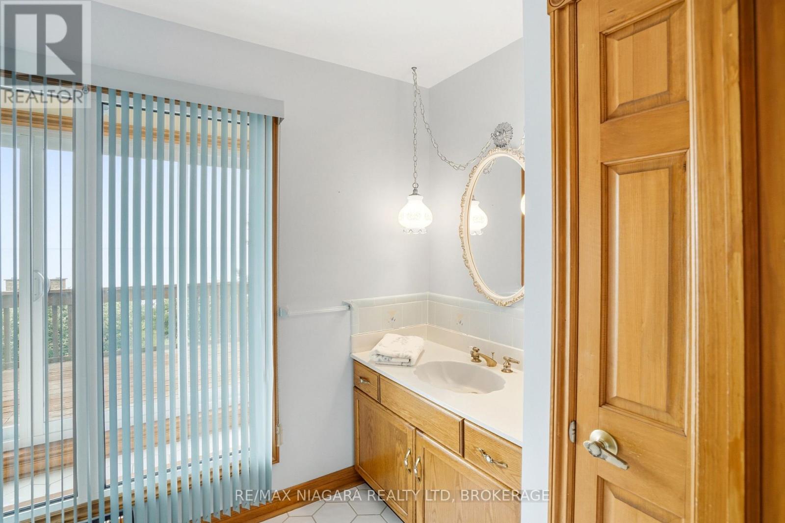 599 Lakeshore Road E, Port Colborne, Ontario  L3K 5V3 - Photo 38 - X13560590
