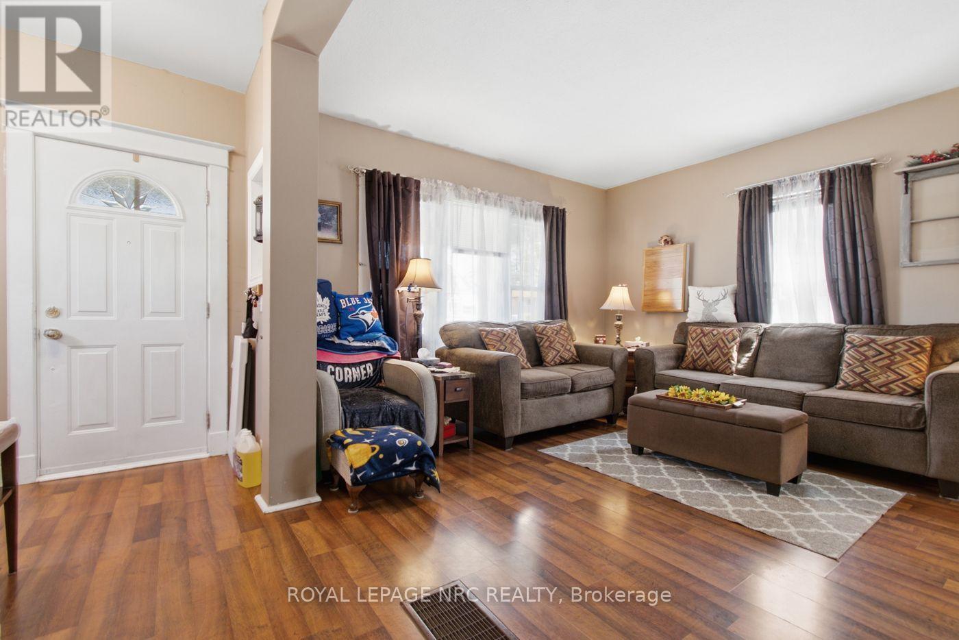 267 Killaly Street E, Port Colborne, Ontario  L3K 1P2 - Photo 6 - X13560834