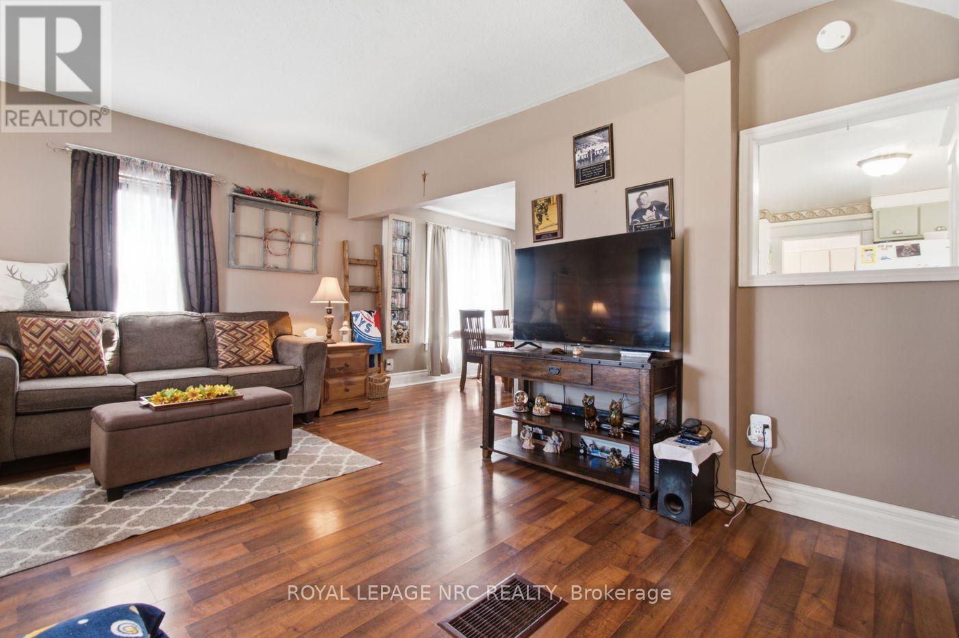 267 Killaly Street E, Port Colborne, Ontario  L3K 1P2 - Photo 8 - X13560834