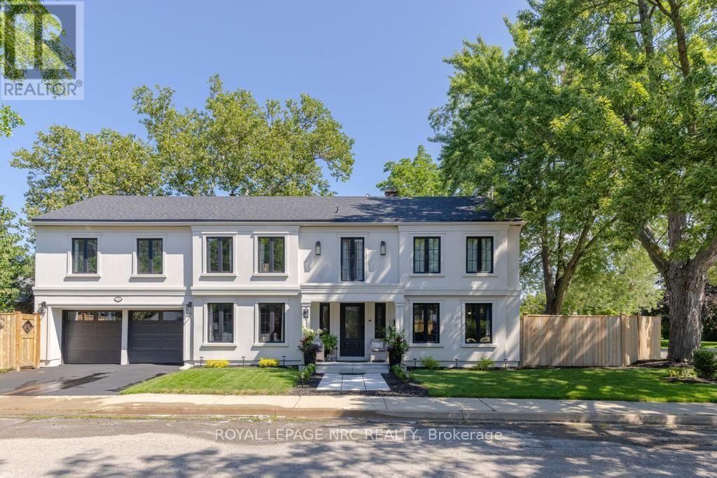 15 Wychwood Road, St. Catharines, Ontario  L2R 3S1 - Photo 1 - X13561520
