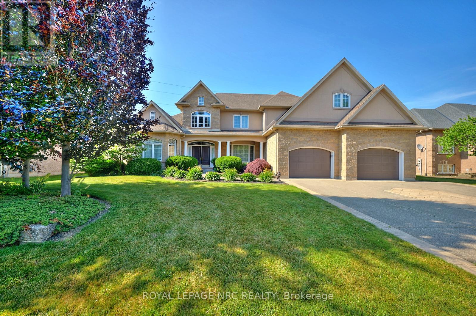 7995 Cathedral Drive, Niagara Falls, Ontario  L2H 2Z2 - Photo 1 - X13561600