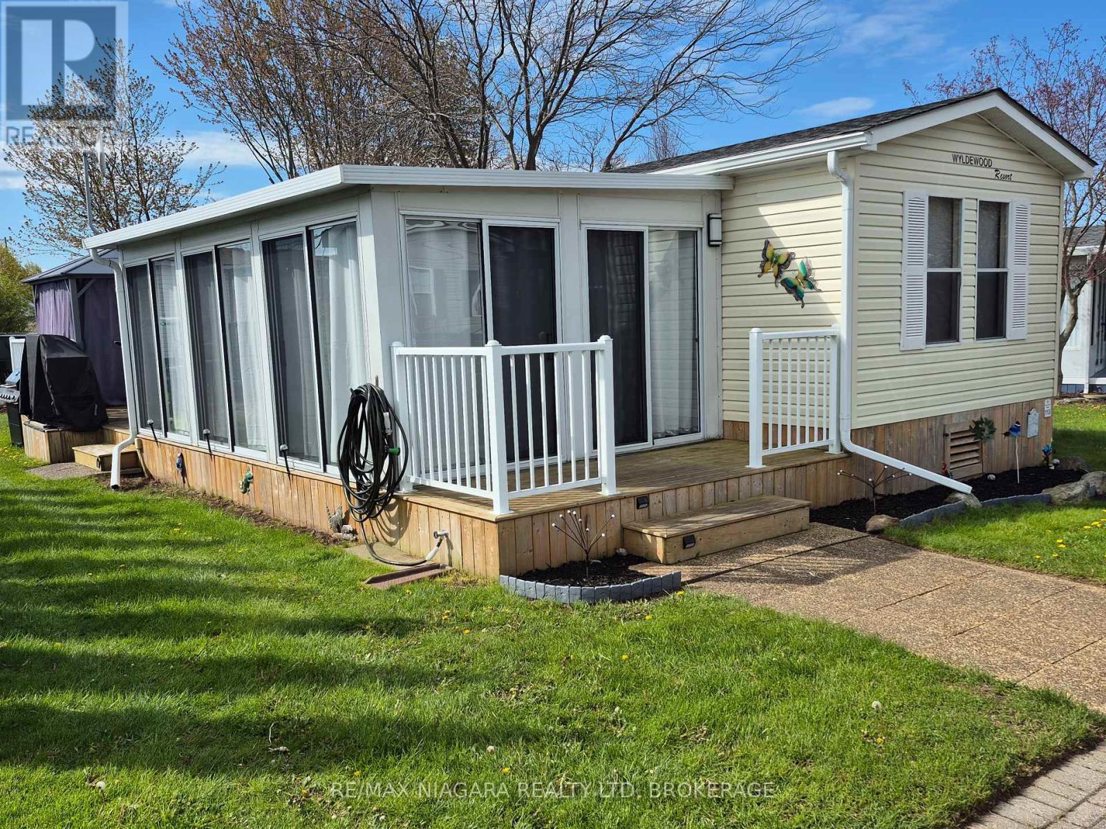 113 Quarry View Village, Port Colborne, Ontario  L0S 1R0 - Photo 1 - X13561946
