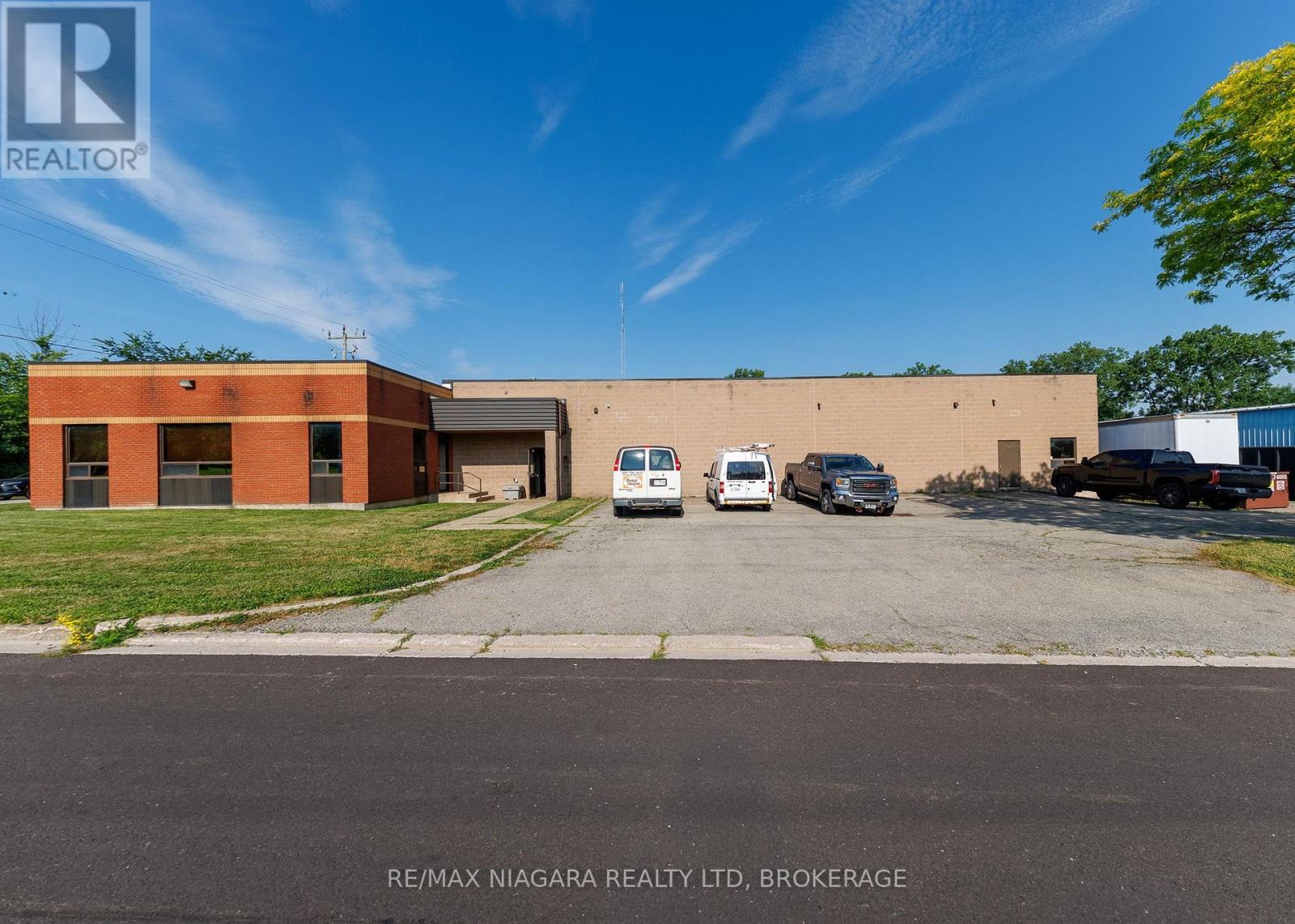 408 Jarvis Street, Fort Erie, Ontario  L2A 2T1 - Photo 1 - X13562010