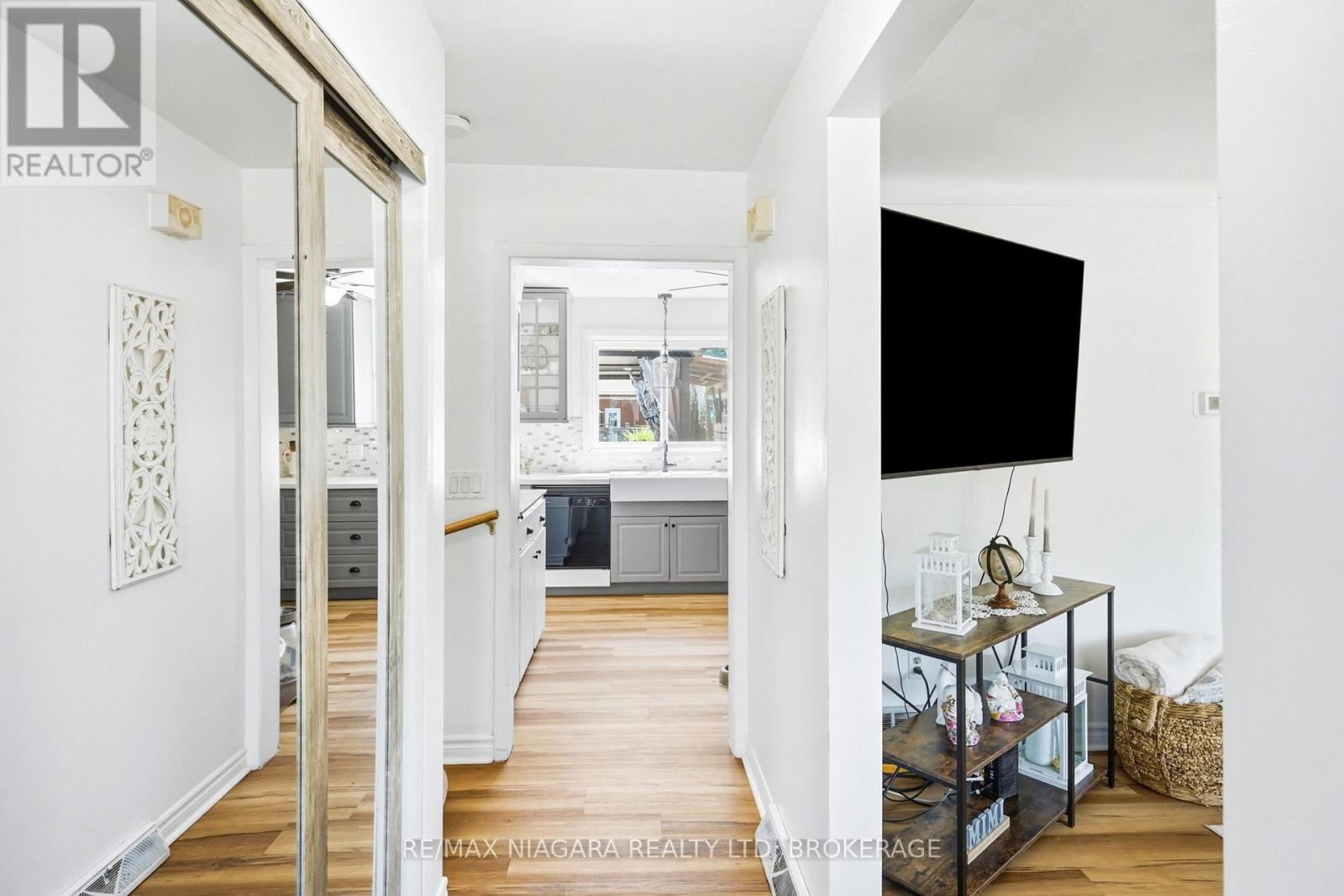 29 Rose Avenue, Port Colborne, Ontario  L3K 2V3 - Photo 4 - X13564998