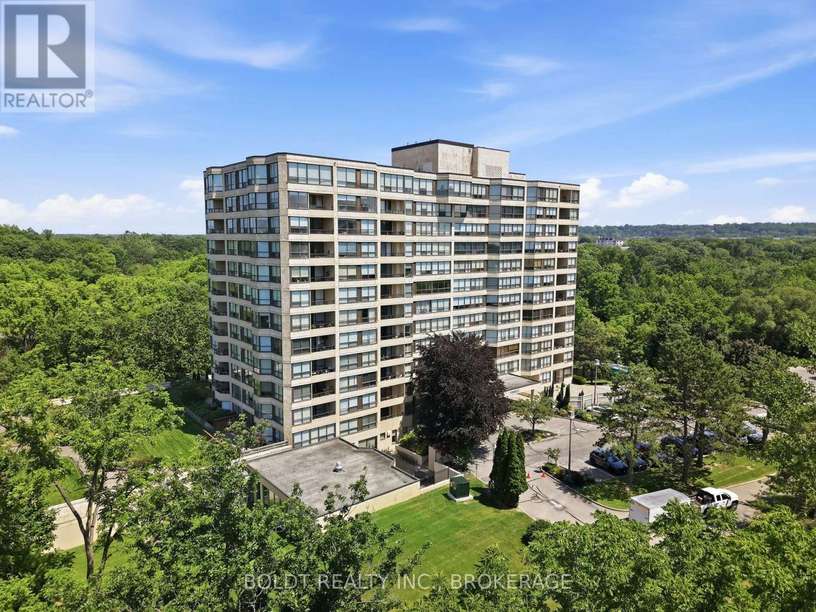 702 - 3 Towering Heights Boulevard, St. Catharines, Ontario  L2T 4A4 - Photo 3 - X13567332