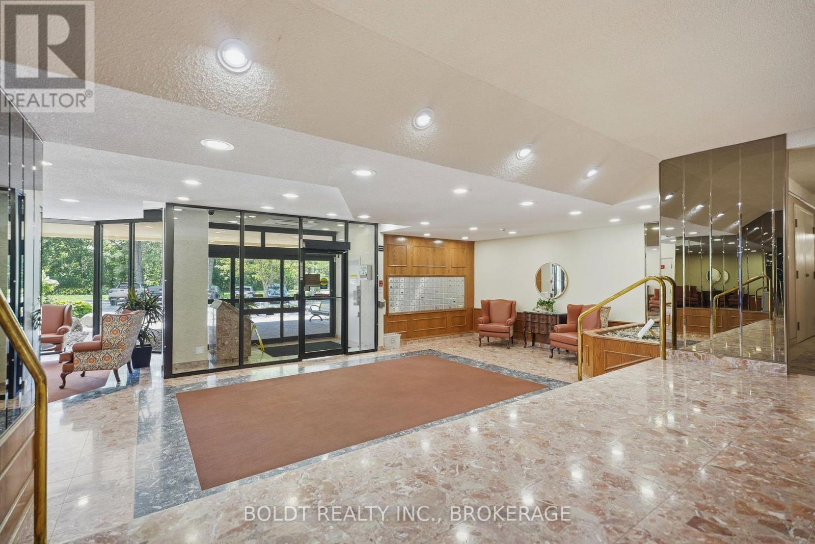 702 - 3 Towering Heights Boulevard, St. Catharines, Ontario  L2T 4A4 - Photo 6 - X13567332