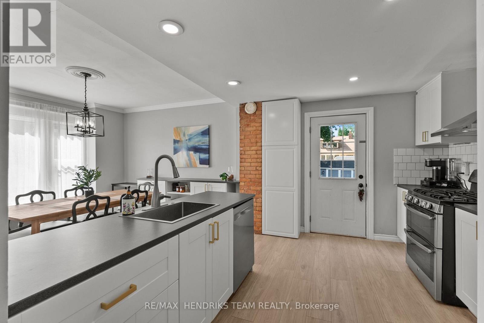69 Chaplin Avenue, St. Catharines, Ontario  L2R 2E8 - Photo 17 - X13568050