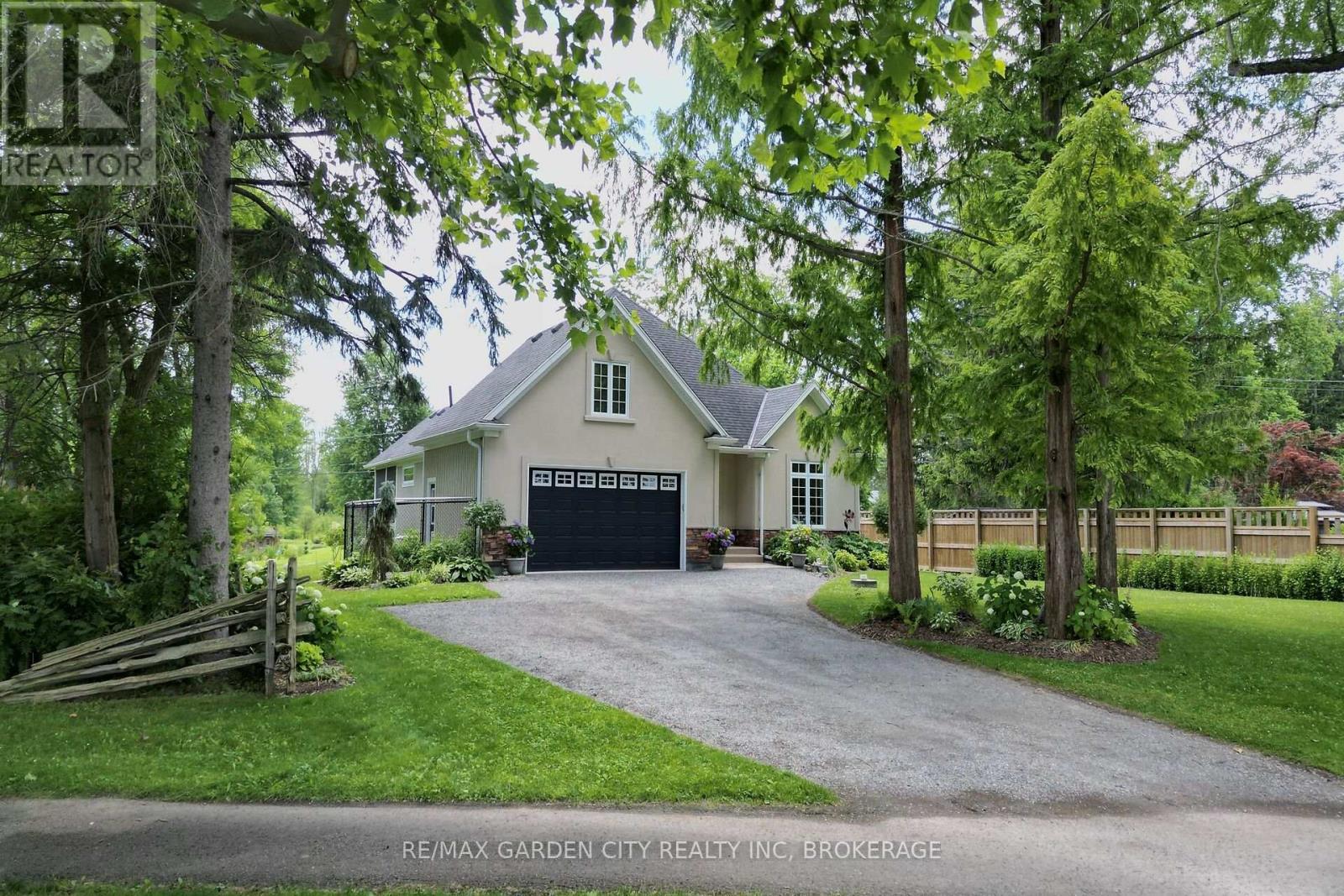 3089 Niagara River Parkway, Fort Erie, Ontario  L0S 1S0 - Photo 2 - X13570354