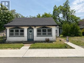 18 Phelps Street, St. Catharines, Ontario  L2P 2H4 - Photo 1 - X13570884