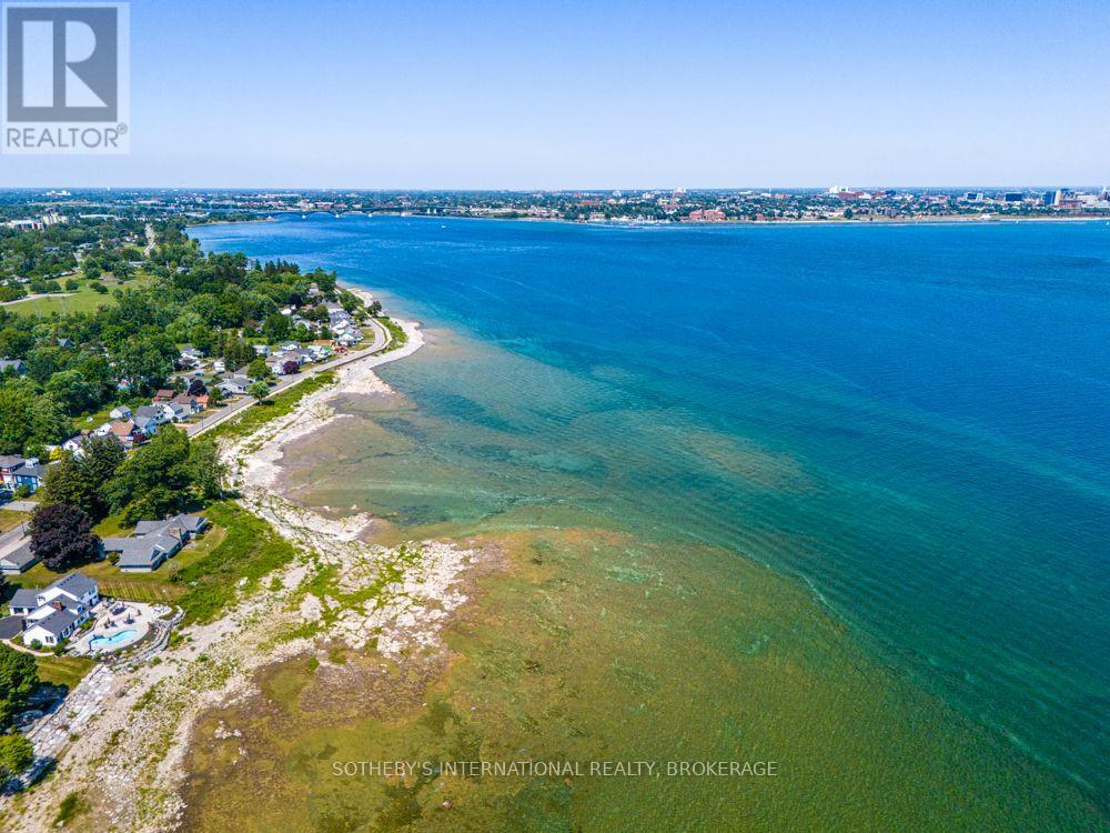 Ss Lakeshore Road, Fort Erie, Ontario  L2A 1B8 - Photo 1 - X13571812