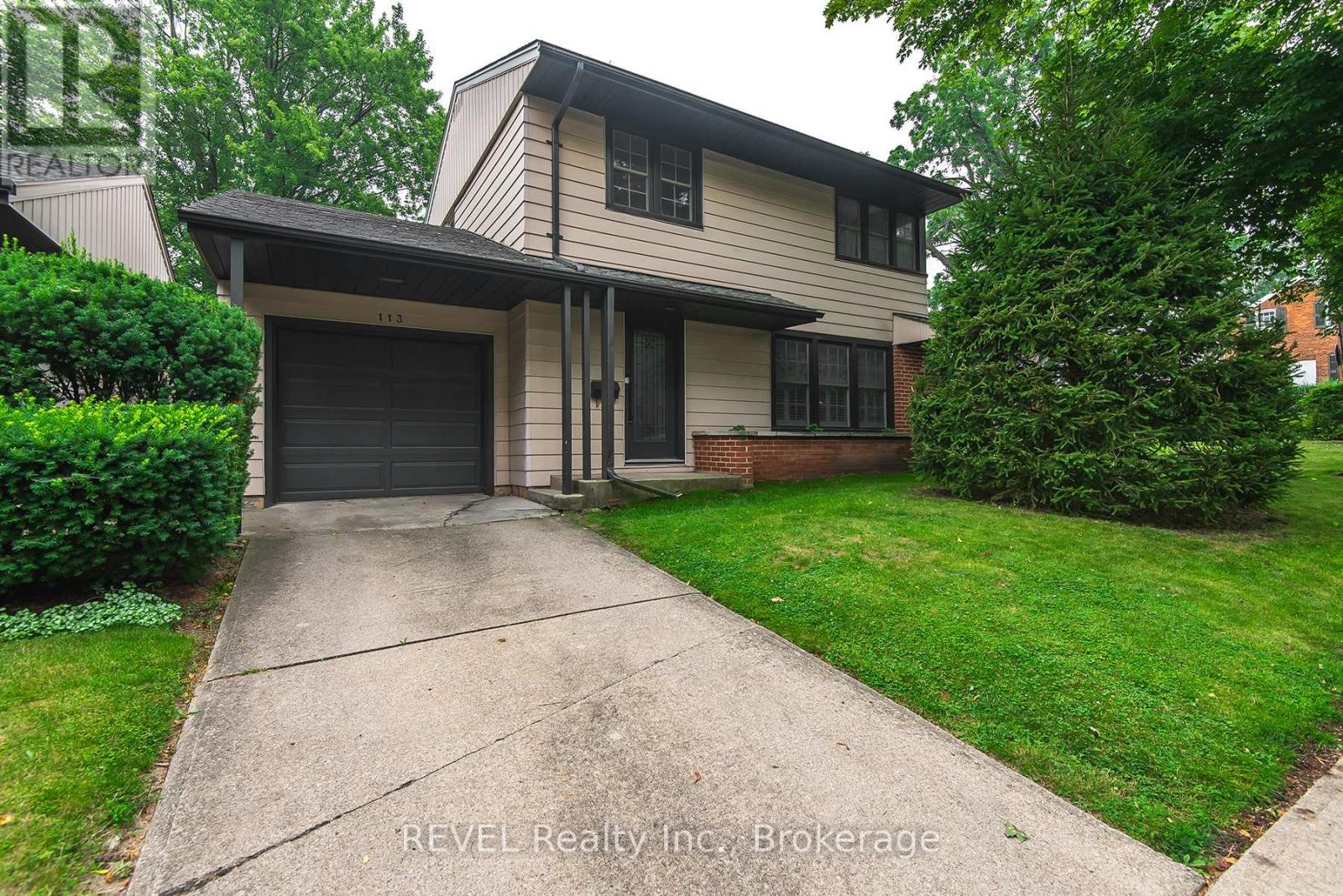 113 St. Paul Crescent, St. Catharines, Ontario  L2S 1M7 - Photo 1 - X13578824